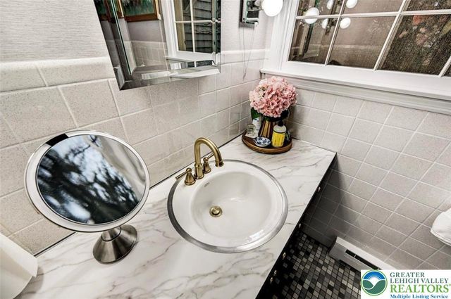 3569 Timberlane Drive, Easton, PA 18045