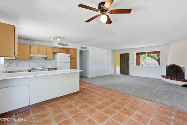 8013 E Manitoba Street, Tucson, AZ 85730