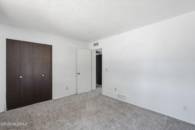 8013 E Manitoba Street, Tucson, AZ 85730
