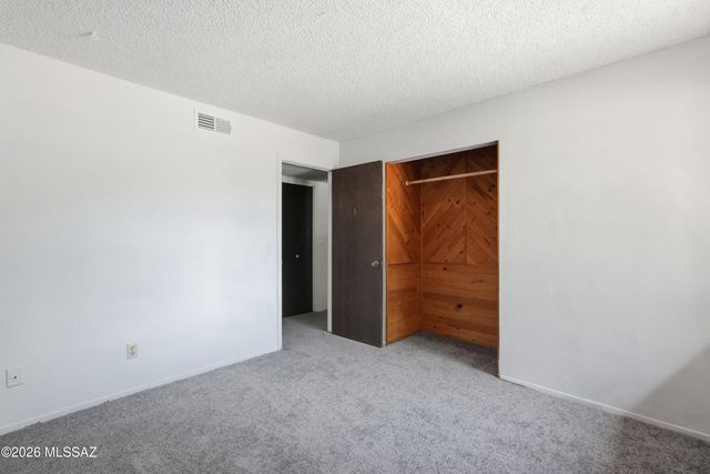 8013 E Manitoba Street, Tucson, AZ 85730