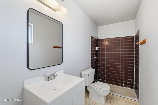 8013 E Manitoba Street, Tucson, AZ 85730