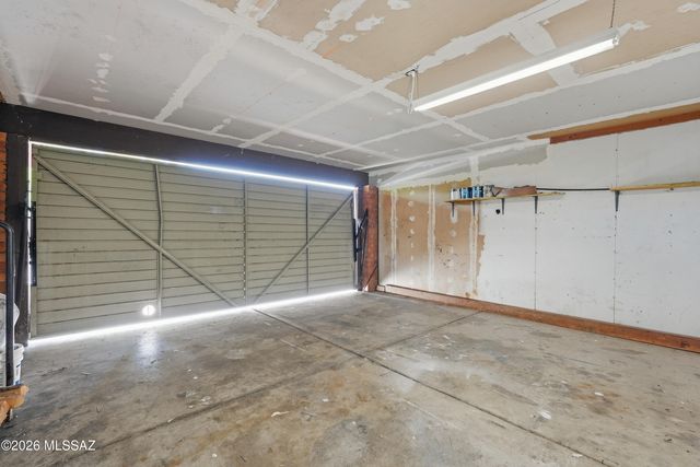 8013 E Manitoba Street, Tucson, AZ 85730