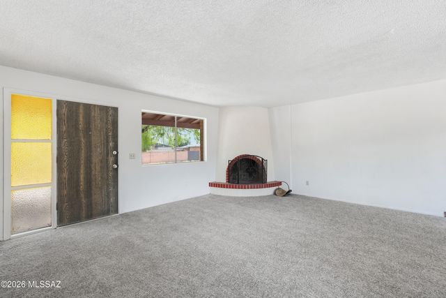 8013 E Manitoba Street, Tucson, AZ 85730