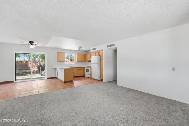 8013 E Manitoba Street, Tucson, AZ 85730