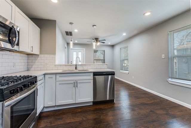 4010 Copeland Street, Dallas, TX 75210