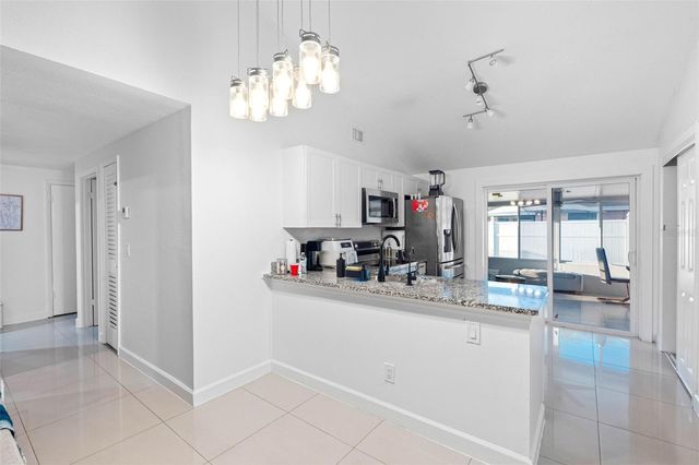 10113 ROYAL ACRES COURT, Tampa, FL 33615