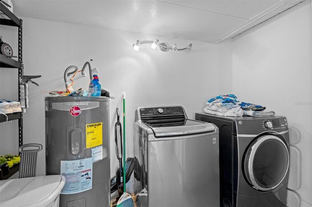 10113 ROYAL ACRES COURT, Tampa, FL 33615