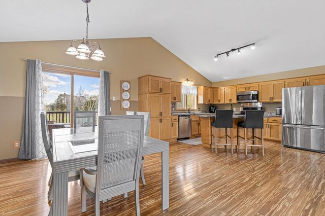 5725 157th Street N, Hugo, MN 55038