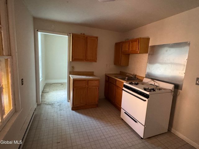 18-20 Marvin Ave, Troy, NY 12180
