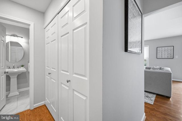 10027 GLENOAK CT, Vienna, VA 22181