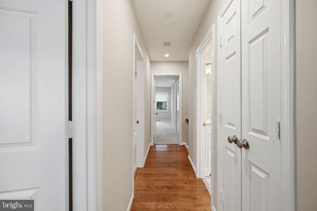 10027 GLENOAK CT, Vienna, VA 22181