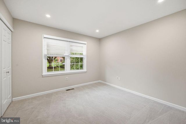 10027 GLENOAK CT, Vienna, VA 22181