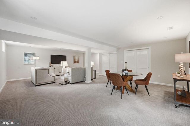 10027 GLENOAK CT, Vienna, VA 22181