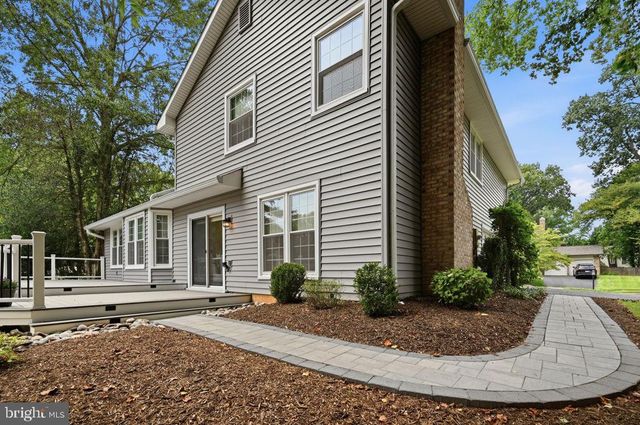 10027 GLENOAK CT, Vienna, VA 22181