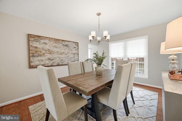 10027 GLENOAK CT, Vienna, VA 22181