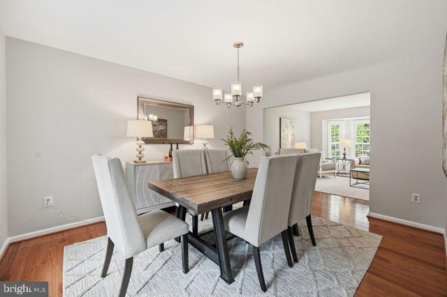 10027 GLENOAK CT, Vienna, VA 22181