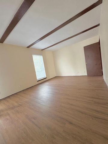 6200 W Tidwell Road Road 606, Houston, TX 77092