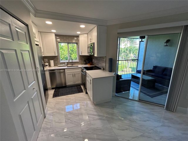 275 Palm Ave D205, Jupiter, FL 33477