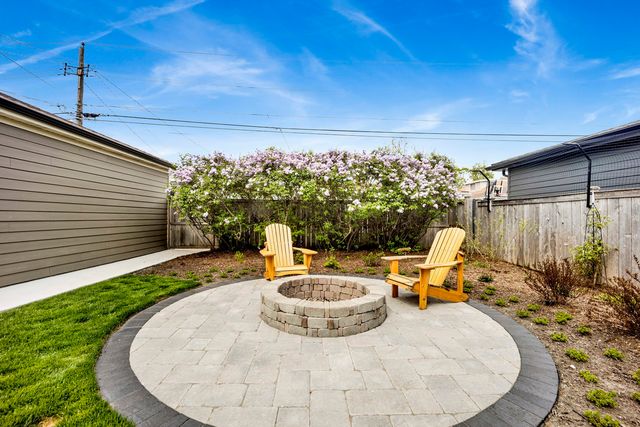 6415 Sinclair Avenue, Berwyn, IL 60402