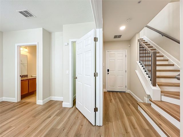 1864 PROSPECT AVENUE, Orlando, FL 32814