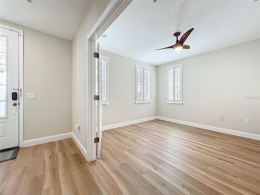 Image 14 of property listing at 1864 PROSPECT AVENUE, Orlando, FL 32814