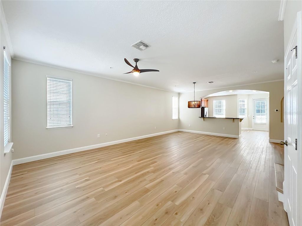 Image 30 of property listing at 1864 PROSPECT AVENUE, Orlando, FL 32814