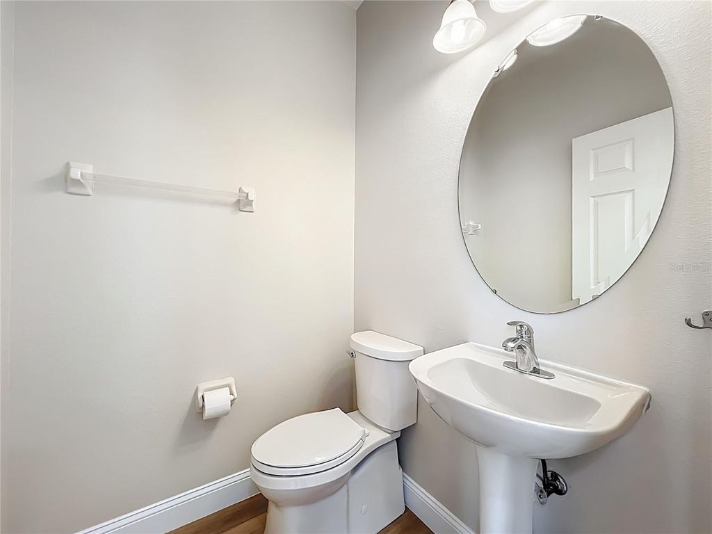 Image 43 of property listing at 1864 PROSPECT AVENUE, Orlando, FL 32814