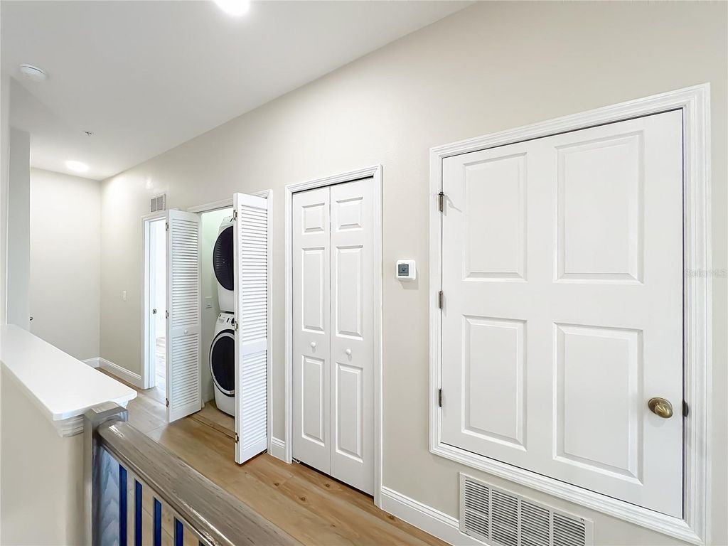 Image 48 of property listing at 1864 PROSPECT AVENUE, Orlando, FL 32814