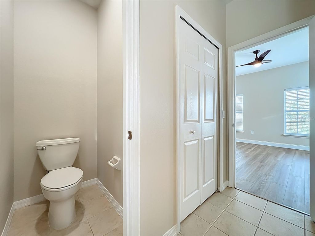 Image 69 of property listing at 1864 PROSPECT AVENUE, Orlando, FL 32814