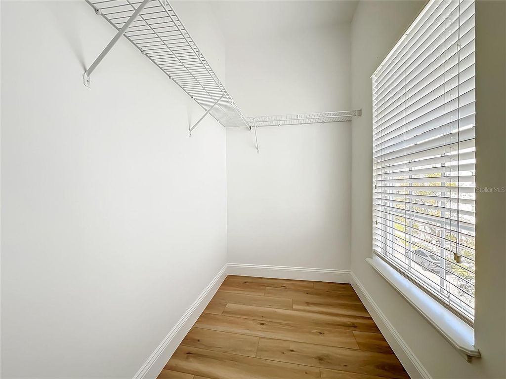 Image 71 of property listing at 1864 PROSPECT AVENUE, Orlando, FL 32814