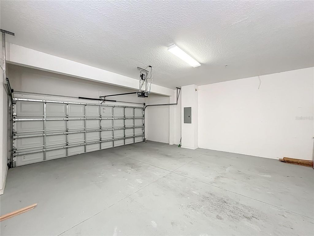 Image 75 of property listing at 1864 PROSPECT AVENUE, Orlando, FL 32814