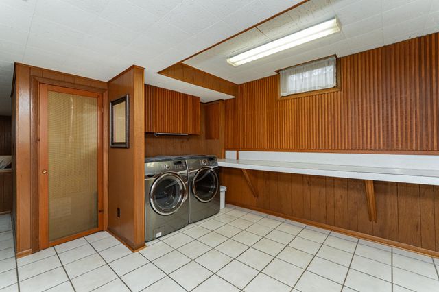 1073 Forest Hills Drive SW, Rochester, MN 55902