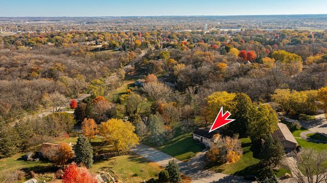 1073 Forest Hills Drive SW, Rochester, MN 55902