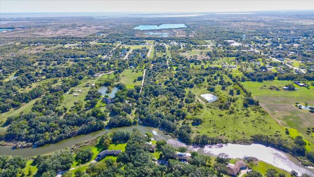 0 Terrebonne, Hitchcock, TX 77563