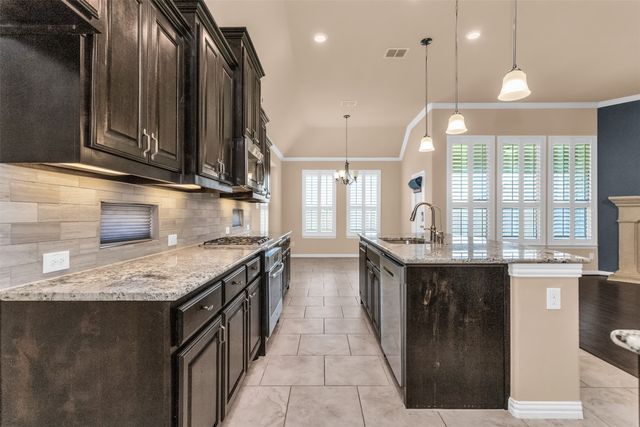 9694 Atlantic Lane, Frisco, TX 75035