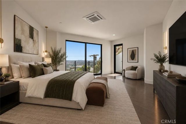 8633 Hollywood, Los Angeles, CA 90069