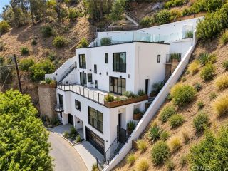 8633 Hollywood, Los Angeles, CA 90069