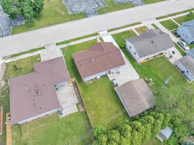 2327 Ontario AVENUE, Sheboygan, WI 53081