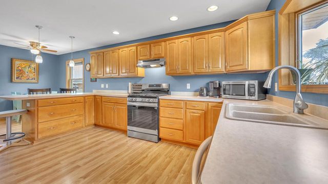 2327 Ontario AVENUE, Sheboygan, WI 53081