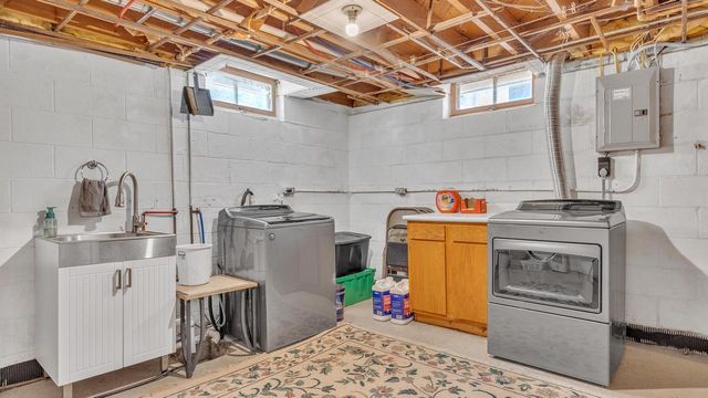2327 Ontario AVENUE, Sheboygan, WI 53081
