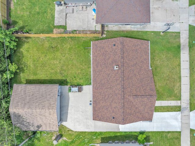 2327 Ontario AVENUE, Sheboygan, WI 53081