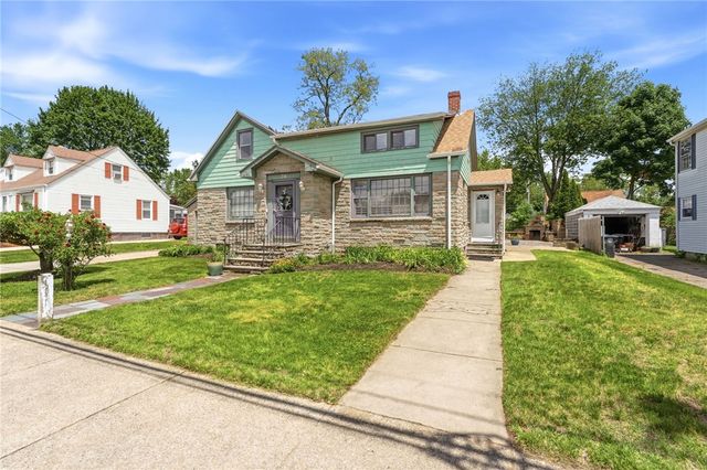 34 Intervale Road, Cranston, RI 02910