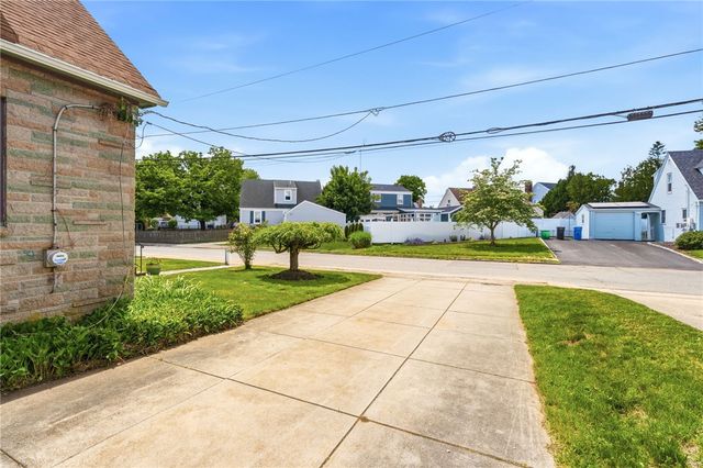 34 Intervale Road, Cranston, RI 02910
