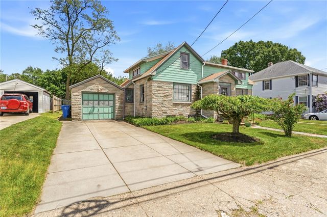 34 Intervale Road, Cranston, RI 02910