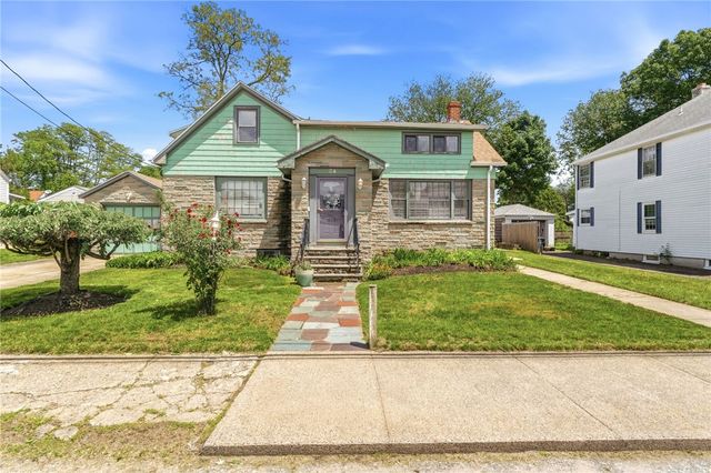 34 Intervale Road, Cranston, RI 02910