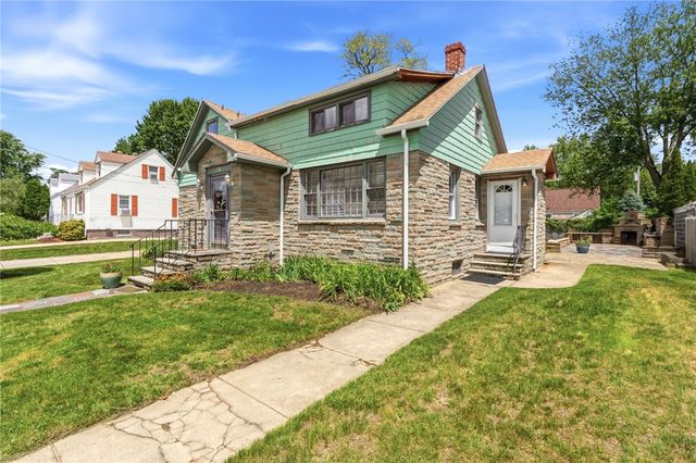 34 Intervale Road, Cranston, RI 02910