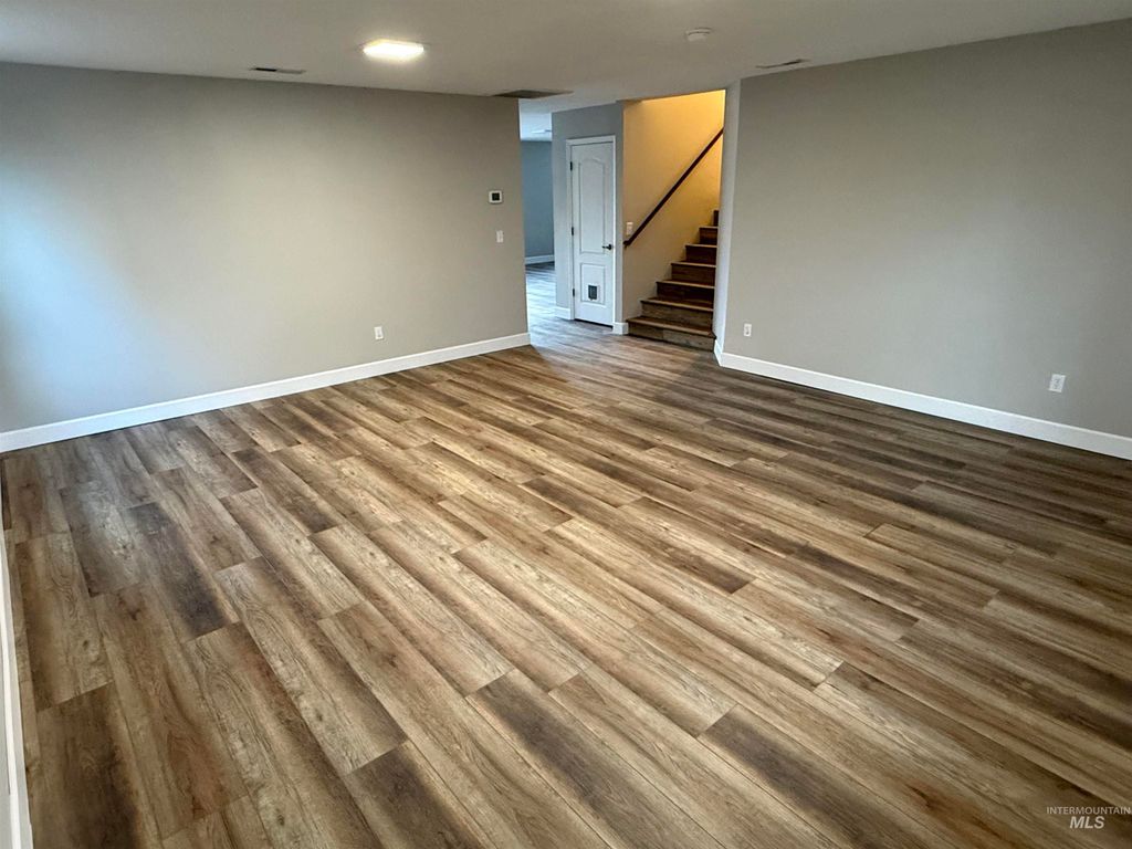 2023 W Michelle Dr, Nampa, ID 83651 photo 4