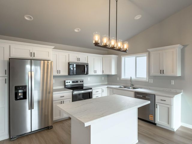 6276 85 Avenue S, Horace, ND 58047