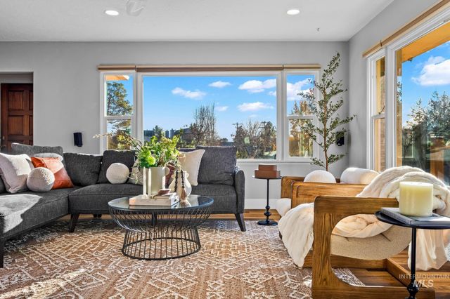 300 W Ofarrell, Boise, ID 83702