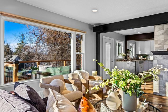 300 W Ofarrell, Boise, ID 83702